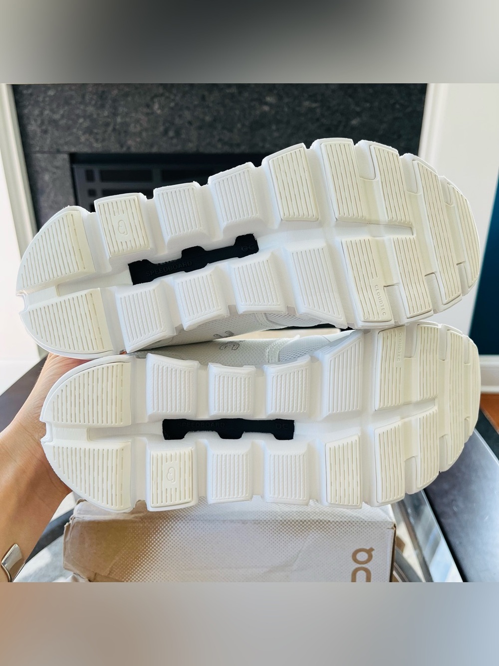 Sz 6.5 On Cloud 6 Women's Running Shoes All White 3WF10061200 - Picture 6 of 7